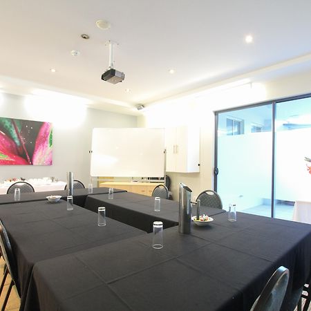 Caloundra Central Apartment Hotel Official Eksteriør billede
