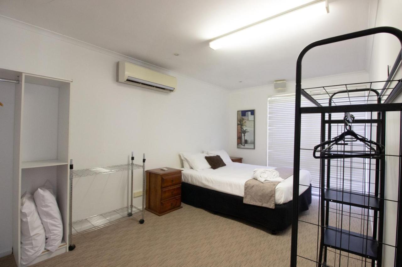 Caloundra Central Apartment Hotel Official Eksteriør billede